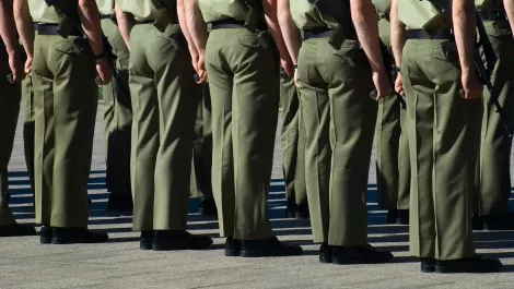 Au soldiers
