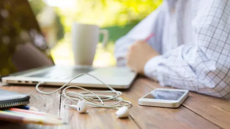 74% of CFOs want staff to work from home permanently - Gartner